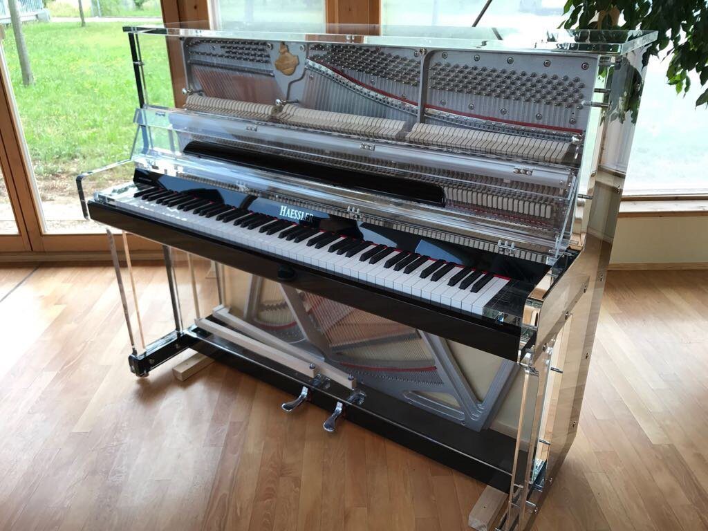 Haessler transparent upright