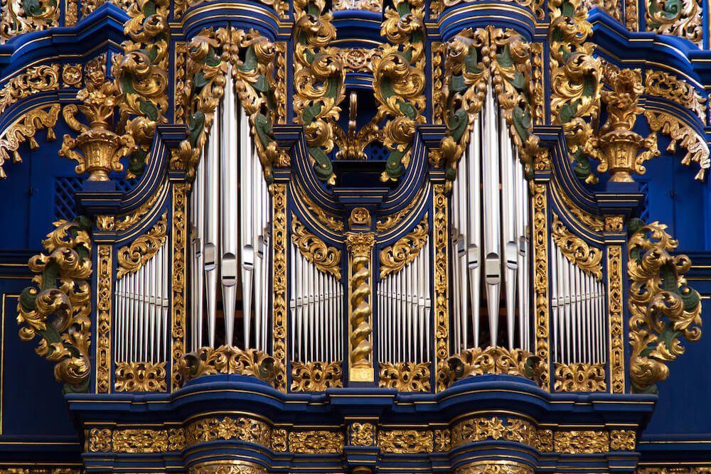 The  Multiple Mind-Blowing Benefits of Playing Piano